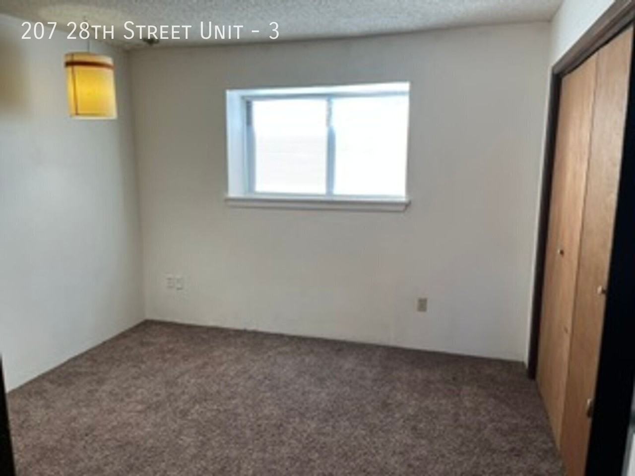 207 28th St #3 - Photo 2 of 8