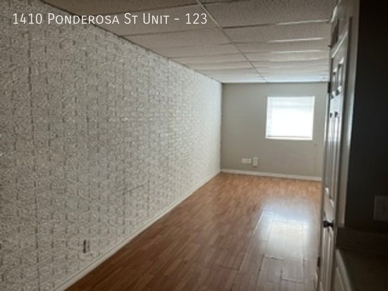 1410 Ponderosa St #123 - Photo 2 of 4