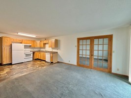 featured image of 220 Pecan Ave