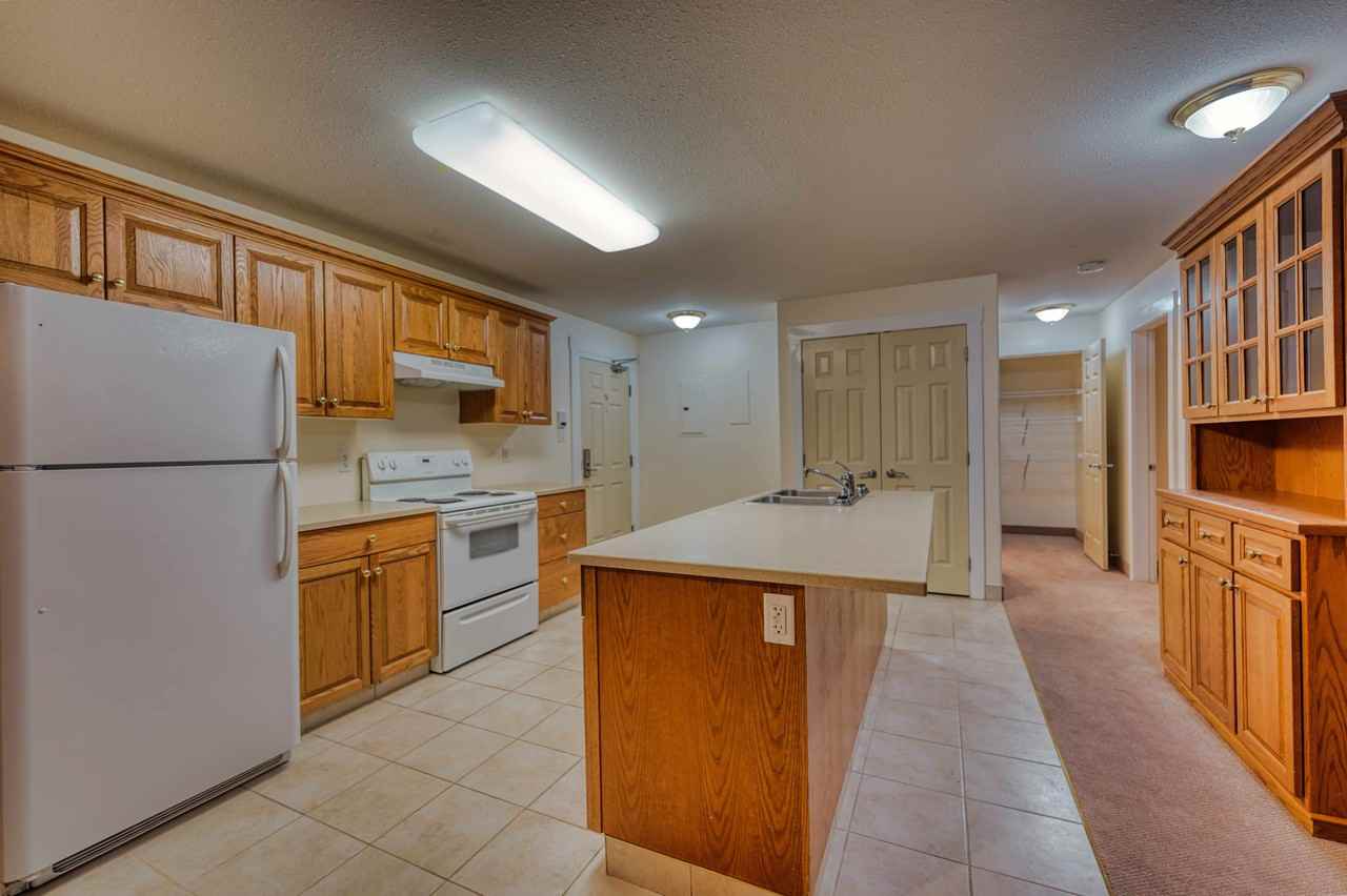 5623 54 St - Photo 7 of 22
