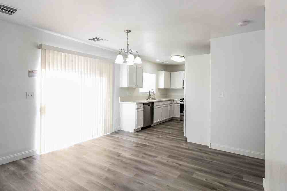 5188 Mineral Lake Dr - Photo 6 of 17