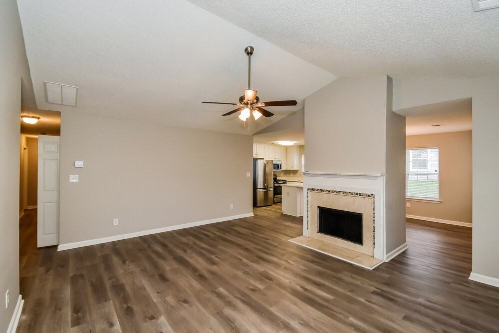 203 Hill Pine Rd - Photo 3 of 16