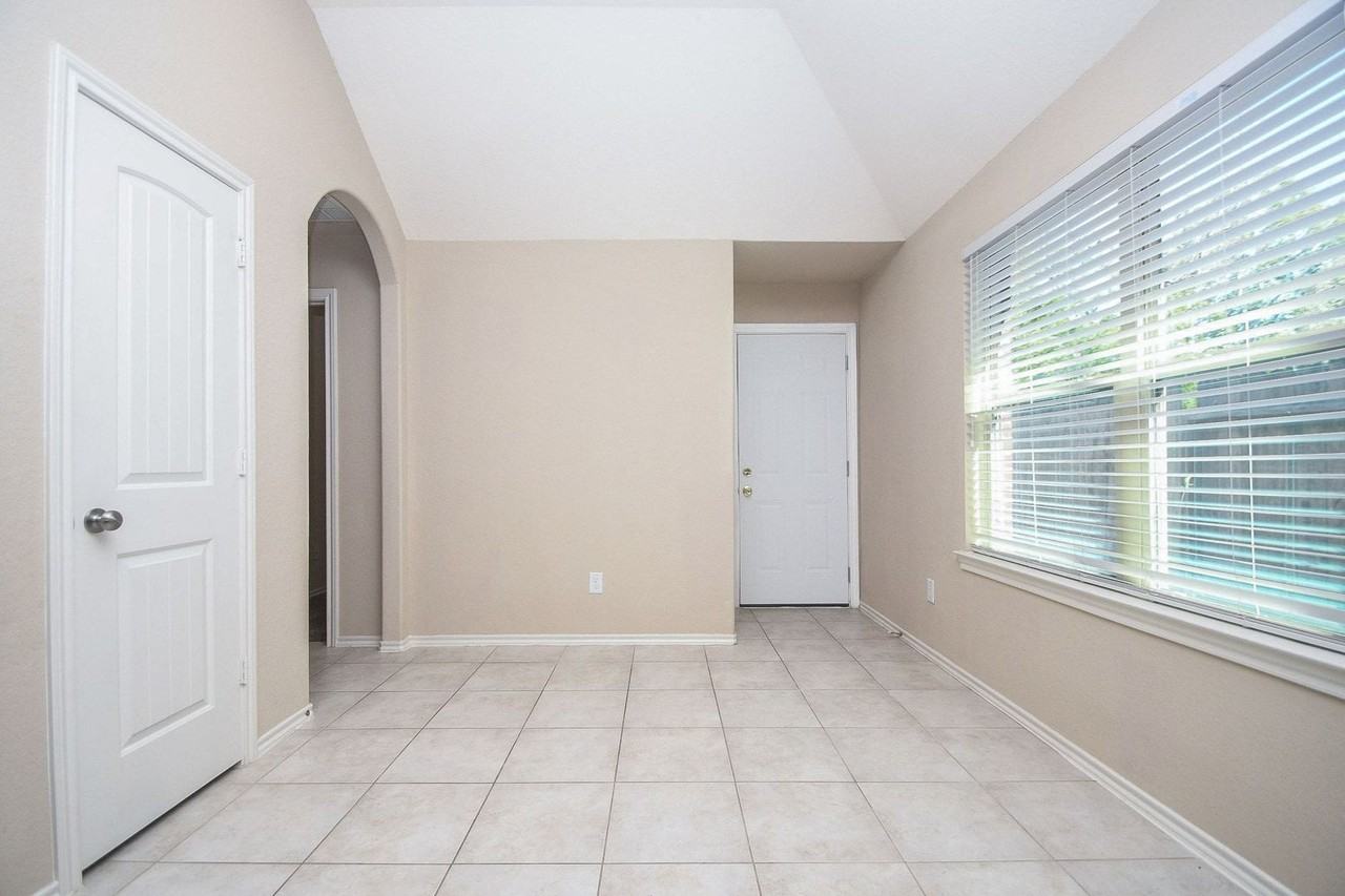 3411 Atherton Ridge Ln - Photo 6 of 21