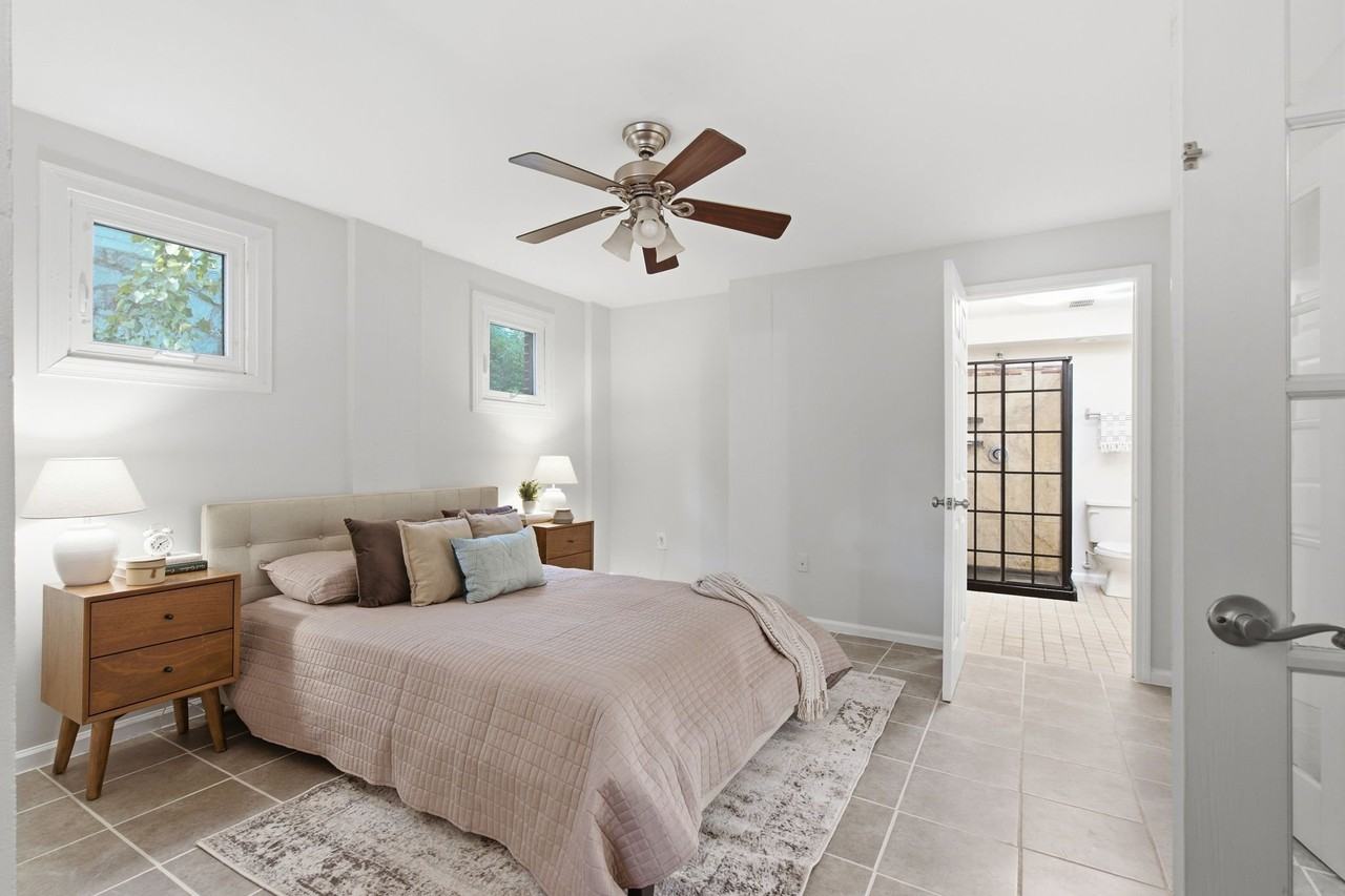 868 Moreland Ave Se #2 - Photo 7 of 14