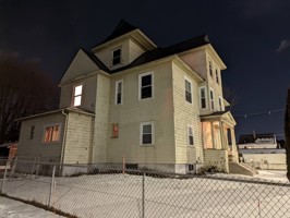 featured image of 34 Broad St #2