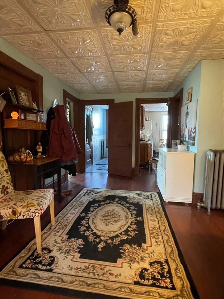 34 Broad St #2 - Photo 3 of 18