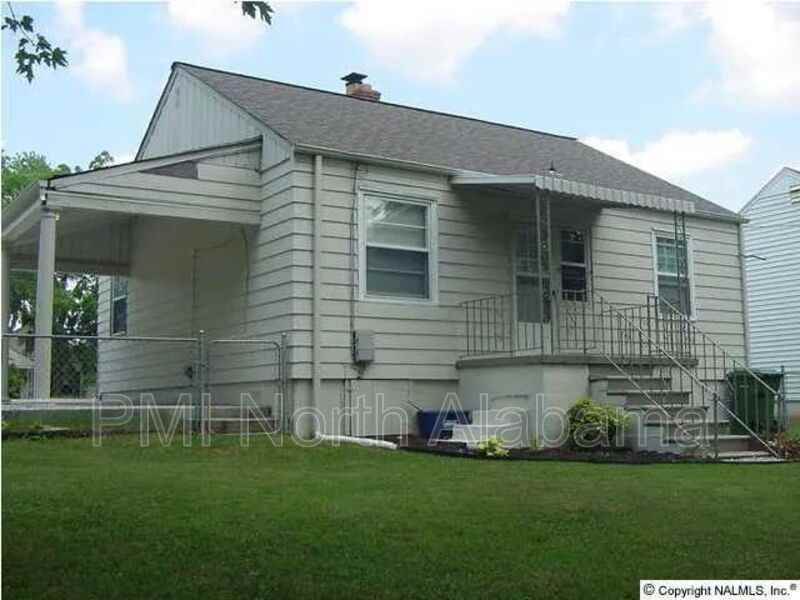 2026 Vanderbilt Dr Sw - Photo 3 of 18