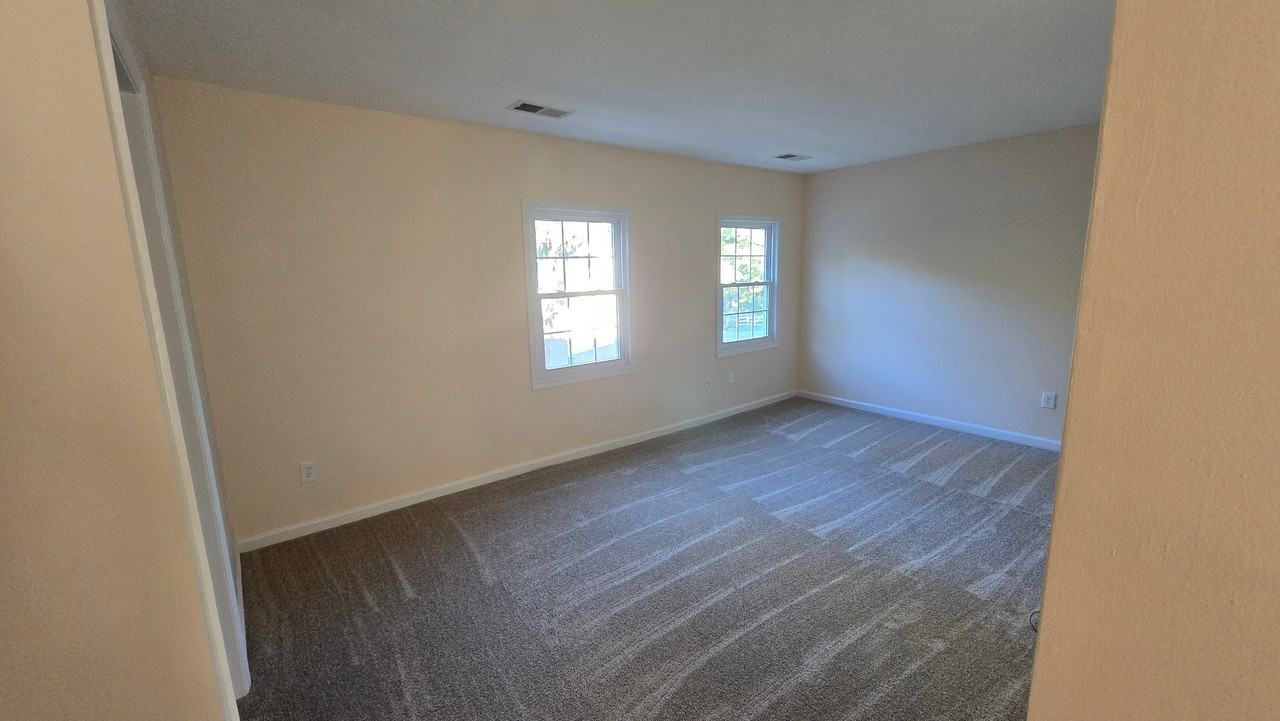 18606 Phoebe Way - Photo 5 of 14