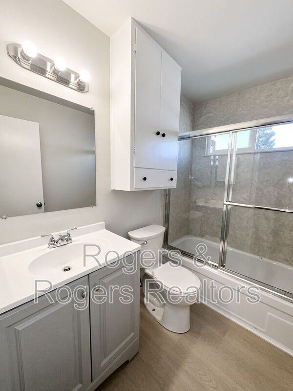3460 Charing Cross Ln - Photo 4 of 4