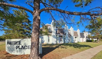 2209 Beaumont Dr #D - Photo 1 of 1