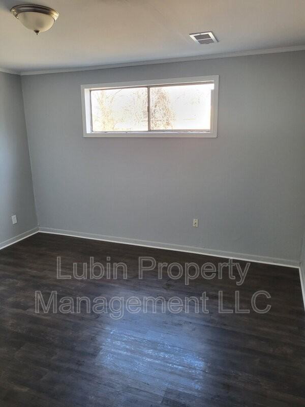 1583 Ragan St - Photo 2 of 6