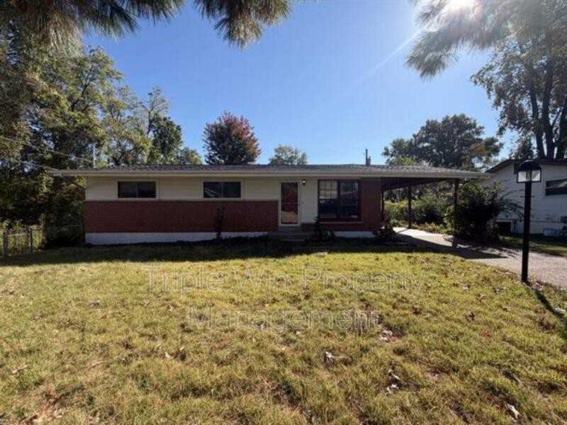 10721 Corning Dr - Photo 2 of 25