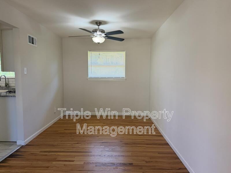 10721 Corning Dr - Photo 5 of 25