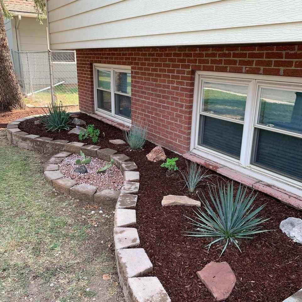 825 Timber Ln - Photo 2 of 19