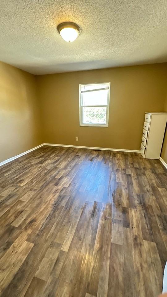 828 Tanner St - Photo 5 of 8