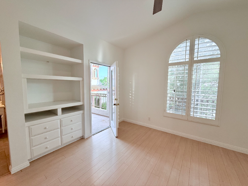 109 Santa Barbara Ct - Photo 7 of 14