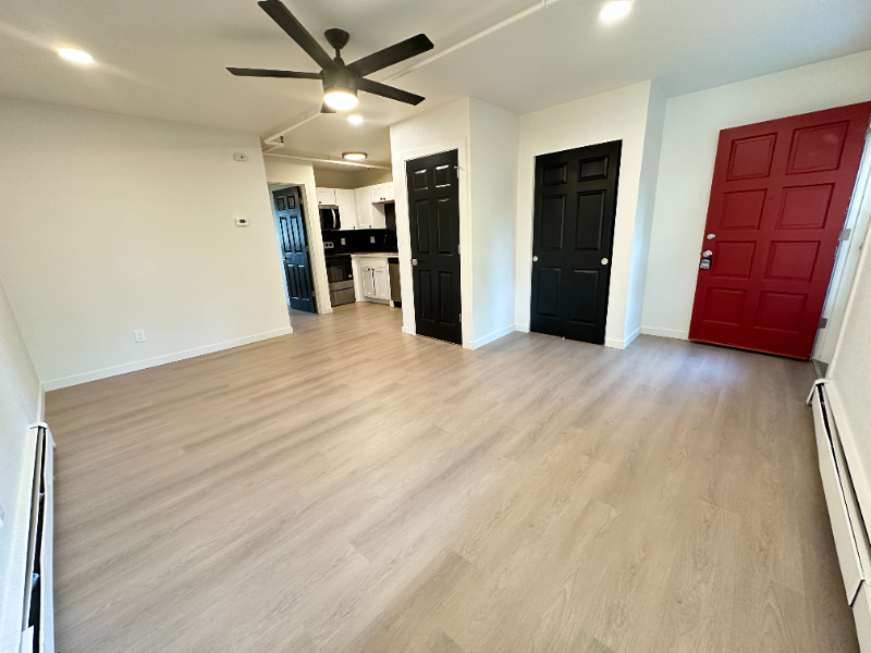 1216 Maple St #1 - Photo 3 of 15