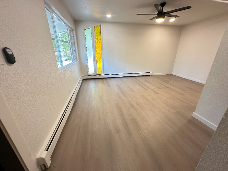 1216 Maple St #1 - Photo 4 of 15