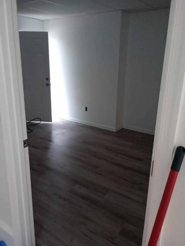 300 Columbia St #1 - Photo 4 of 5