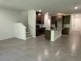 1650 Greenleaf Woods Cv - Photo 5 of 18