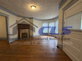 featured image of 515 S Center St
