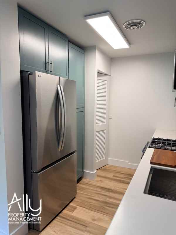 511 1st St N #201 - Photo 5 of 13