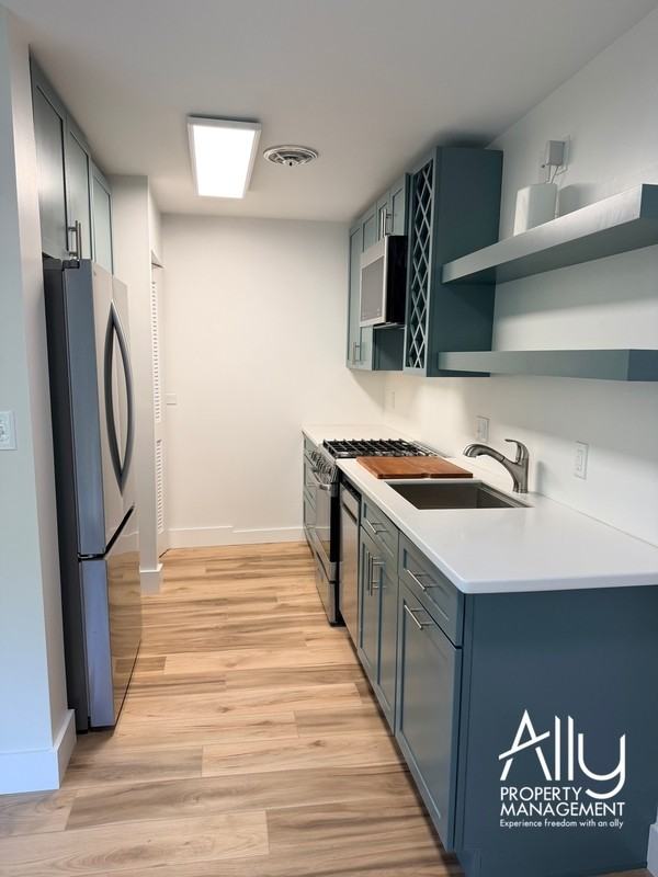 511 1st St N #201 - Photo 6 of 13