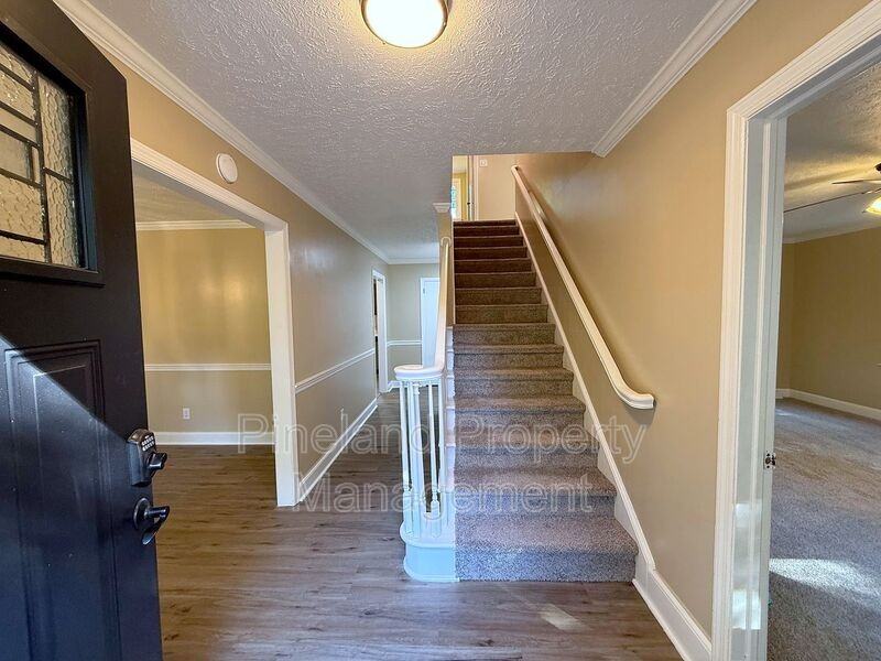 602 Lewis St - Photo 2 of 26