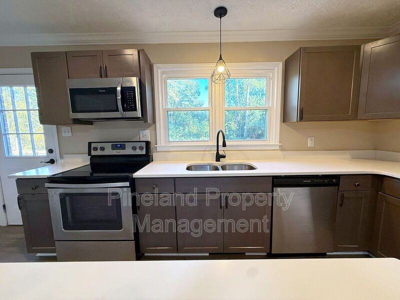 602 Lewis St - Photo 7 of 26