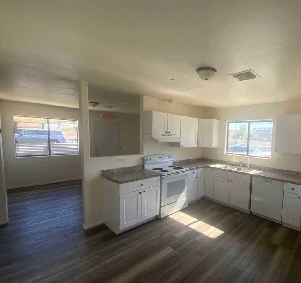 1460 W Saint Marys Rd #1 - Photo 2 of 20