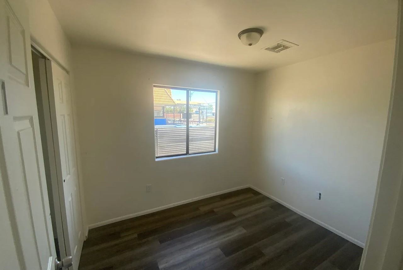 1460 W Saint Marys Rd #1 - Photo 7 of 20
