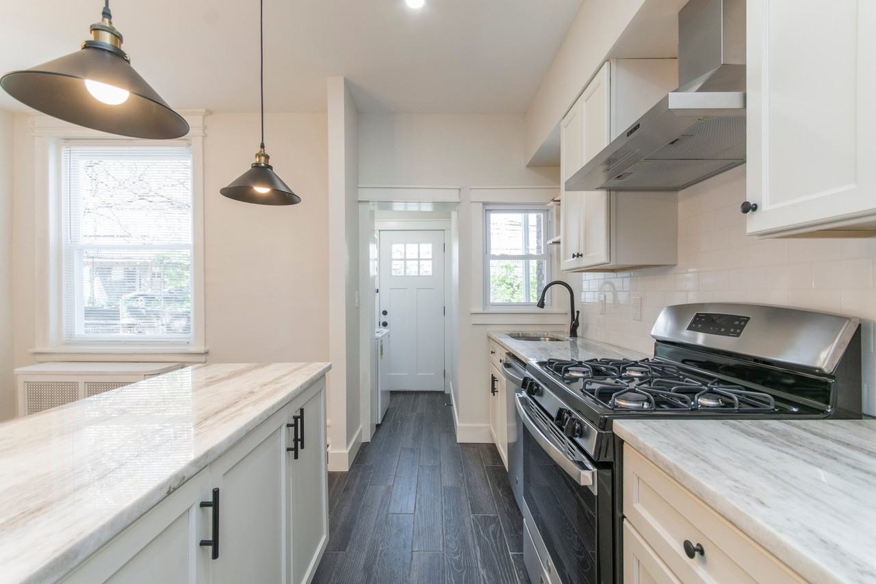 5745 Hunter St - Photo 4 of 16
