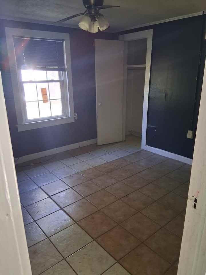 214 N Mock Rd #B - Photo 6 of 8