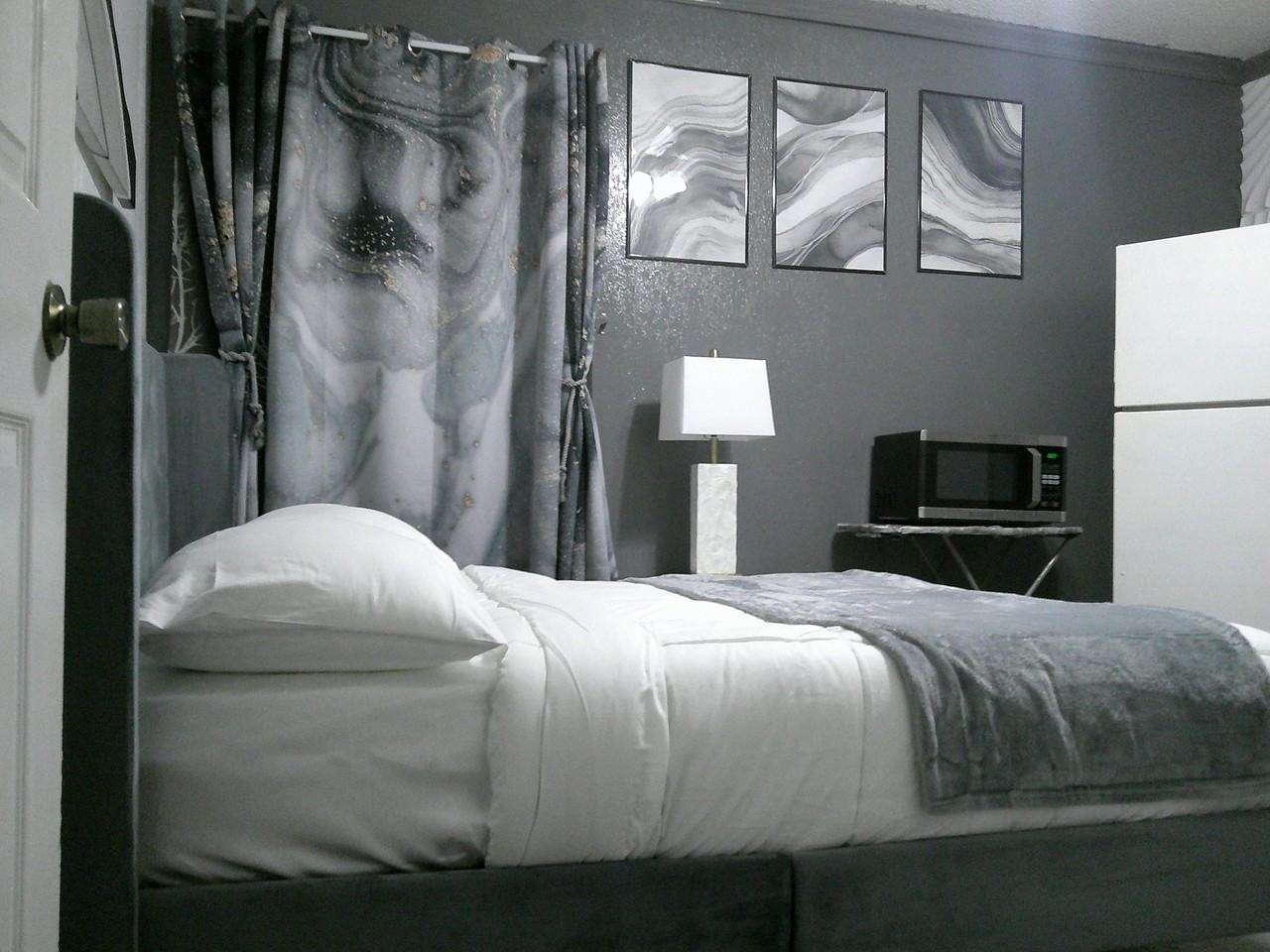 2380 S Bardell Ave - Photo 6 of 6