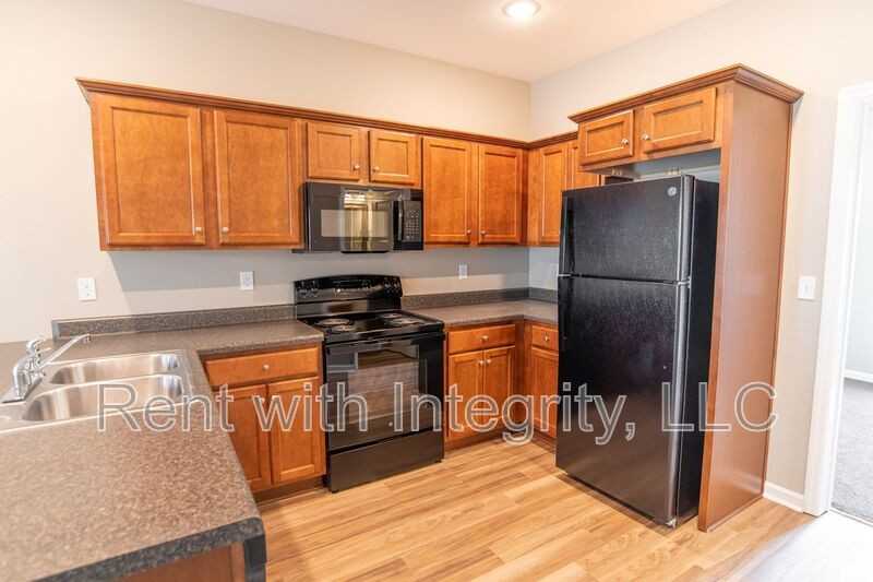 2202 Del Carmel Way - Photo 5 of 27