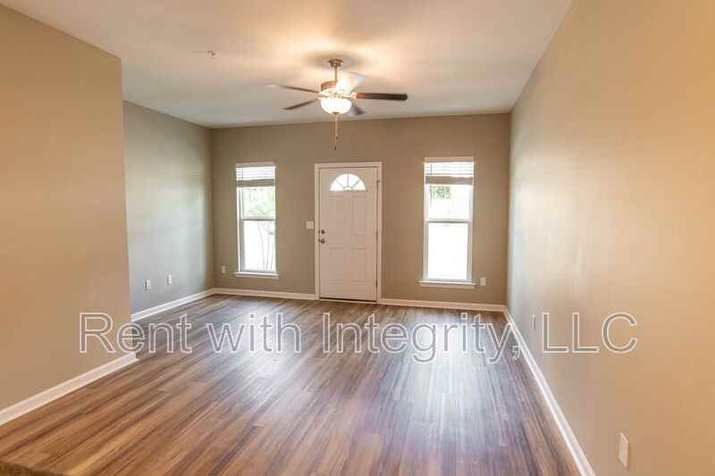 2202 Del Carmel Way - Photo 6 of 27