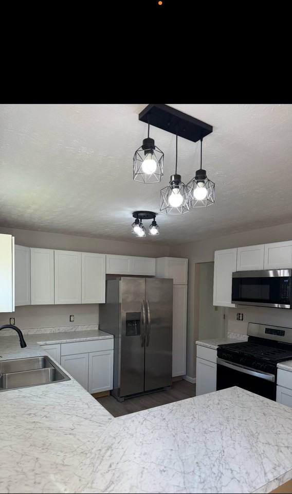 2021 Spring Brook Ave - Photo 7 of 13