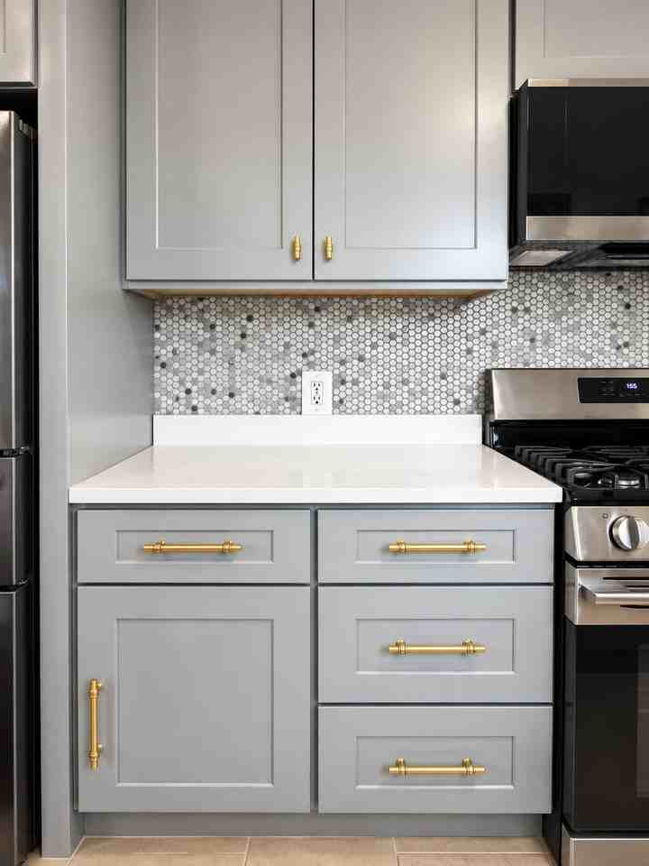 24 E 34th St - Photo 7 of 16