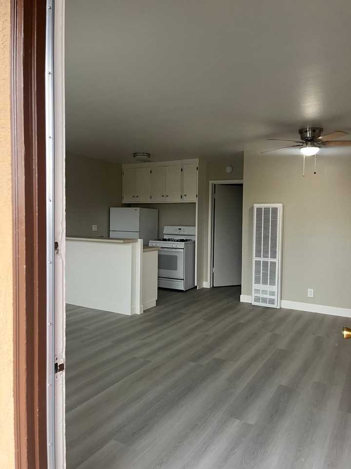 5412 Claremont Ave #33 - Photo 2 of 5