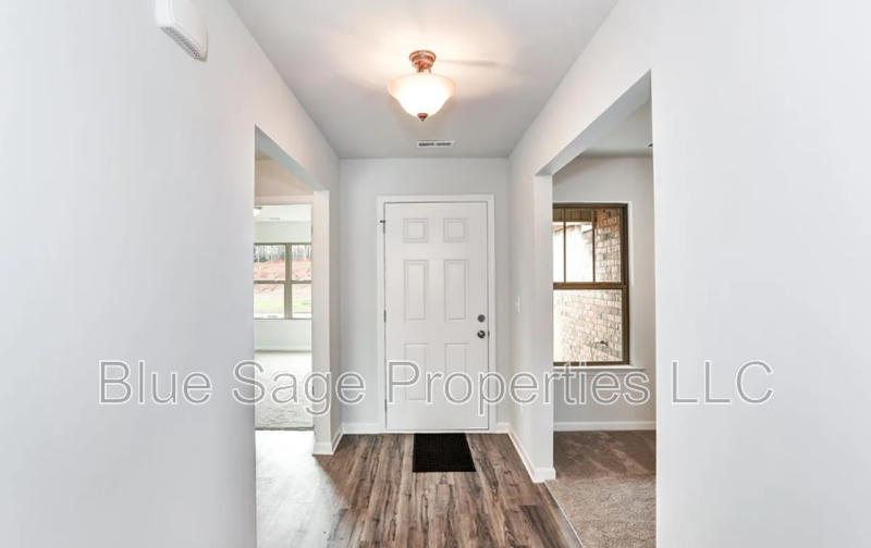 102 Hillis Ln - Photo 3 of 27