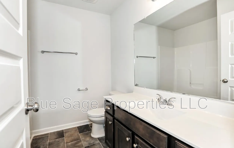 102 Hillis Ln - Photo 7 of 27