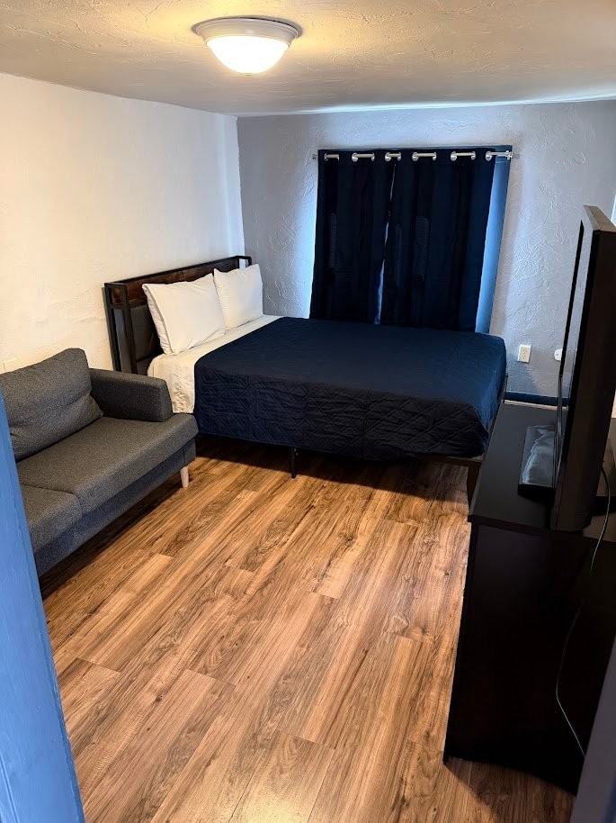 609 W Animas St #2 - Photo 2 of 10
