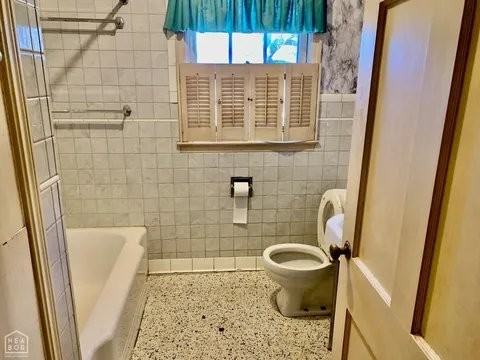 1432 S Madison St - Photo 5 of 7