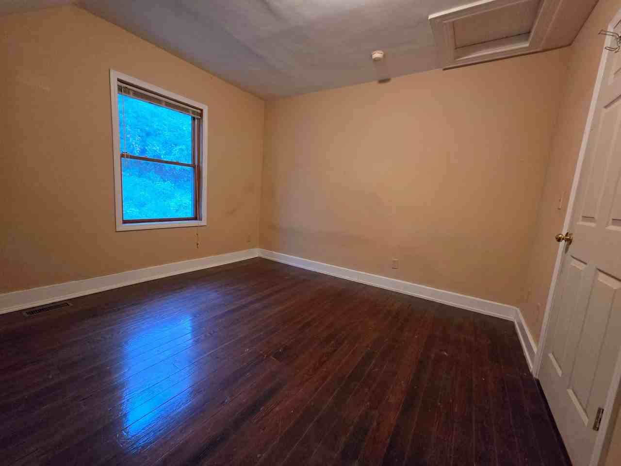 1118 7th Ave - Photo 5 of 16