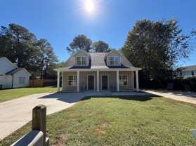718 E Pine Ave - Photo 1 of 1