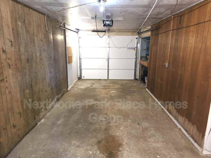 8976 Delwood Dr - Photo 7 of 8