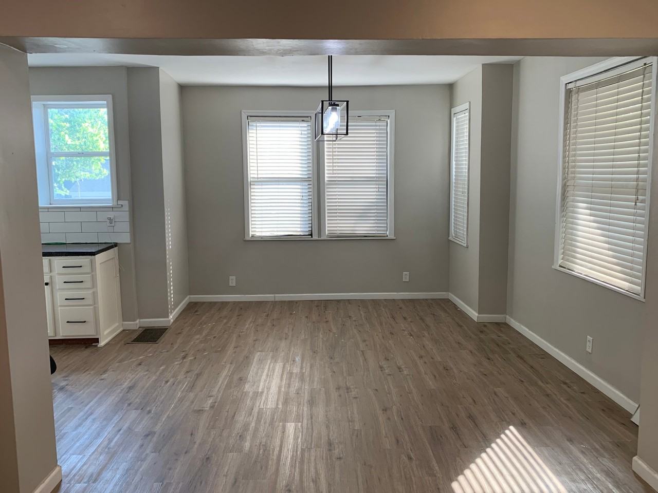 5738 Montgomery Rd - Photo 4 of 17