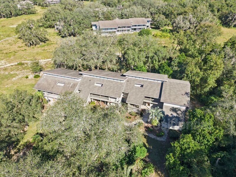 3353 Camelot Dr - Photo 3 of 16