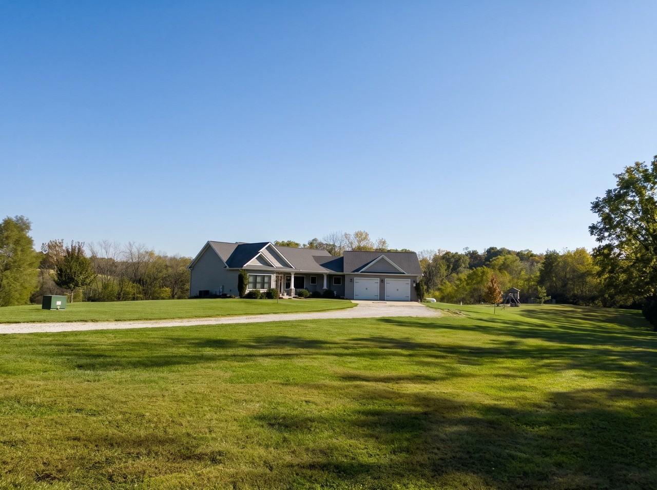 21901 Woodland Meadows Ln - Photo 2 of 11