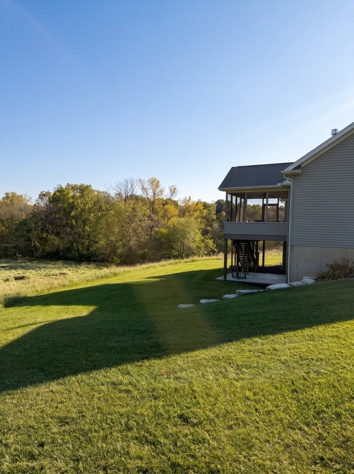 21901 Woodland Meadows Ln - Photo 5 of 11